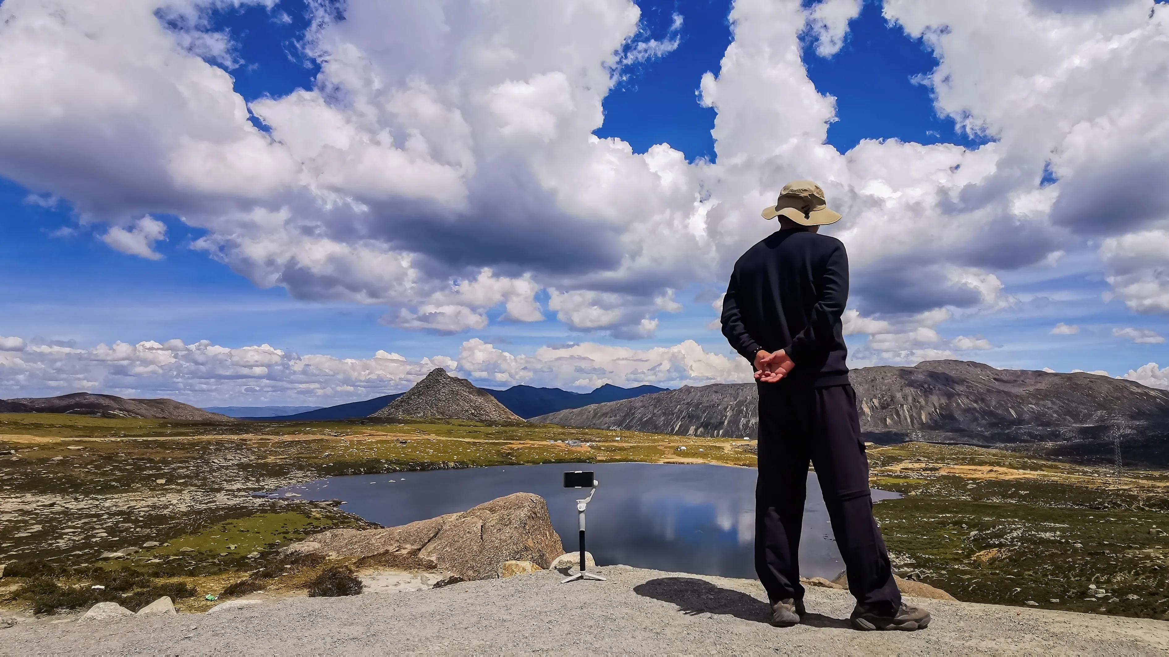 甘孜州最美风景在路上,金秋的甘孜州
