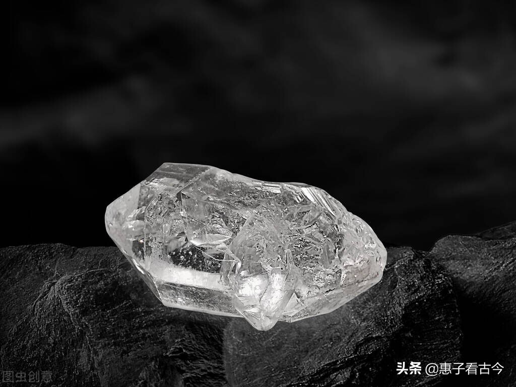 从钻石的营销文化看人教版小学课本插图