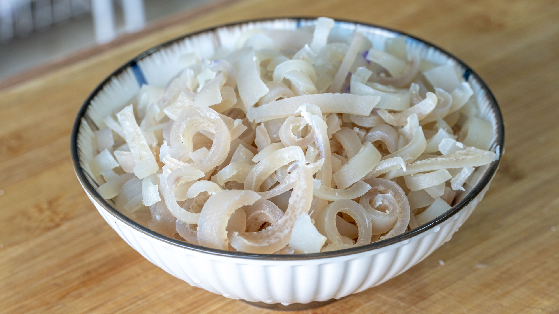 建议女人，多善待自己，少喝奶茶多吃6道菜，脸色红润，精神饱满