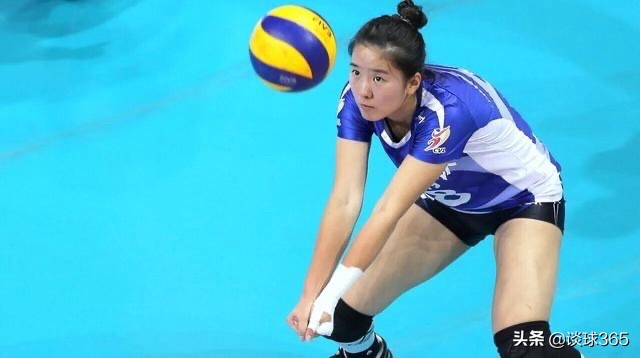 21岁小自由人,背景深厚,得两大名帅青睐,将成国家队下一代主力