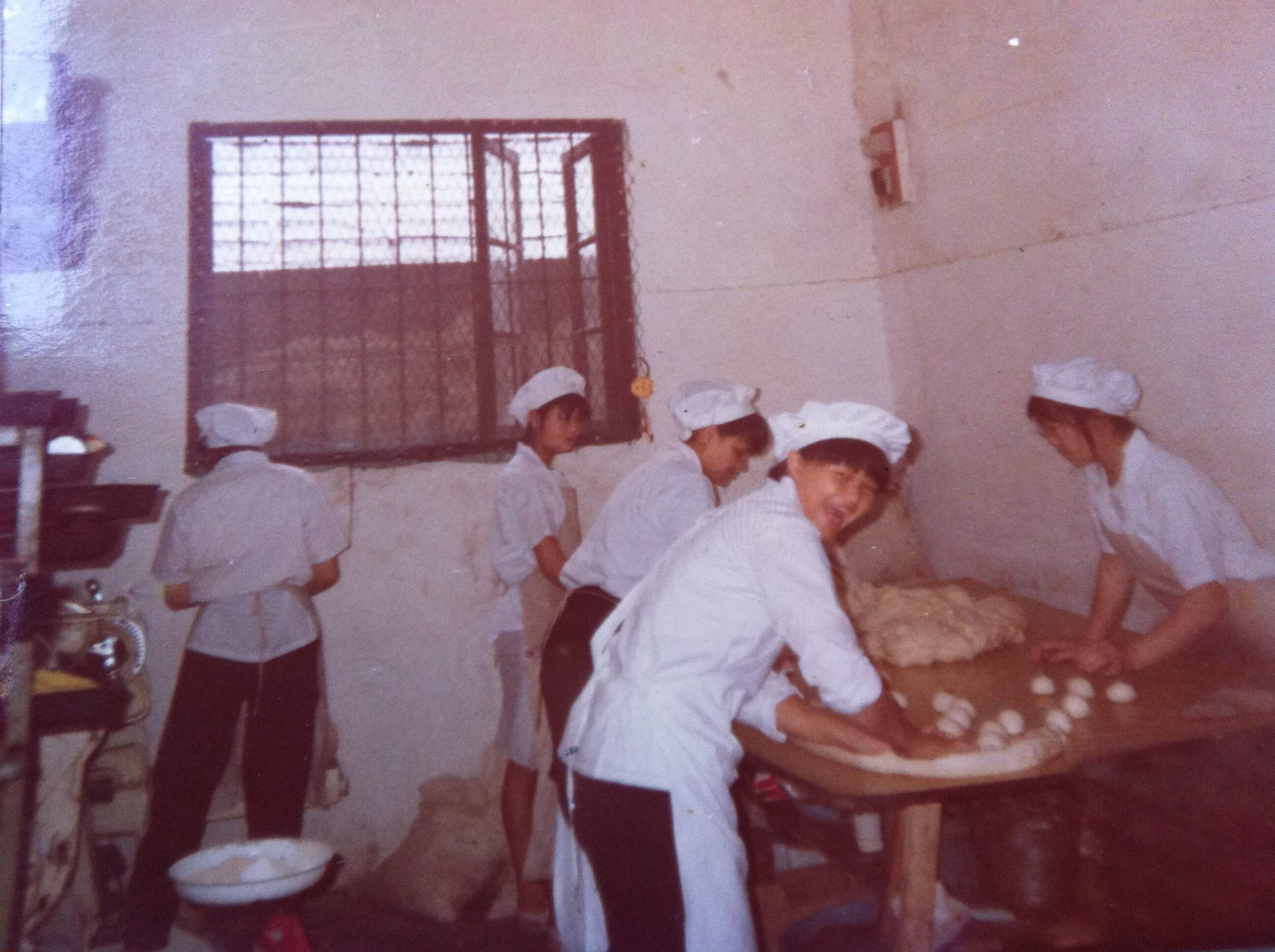 主营蛋糕的上市公司,好利来上市公司是做蛋糕的吗