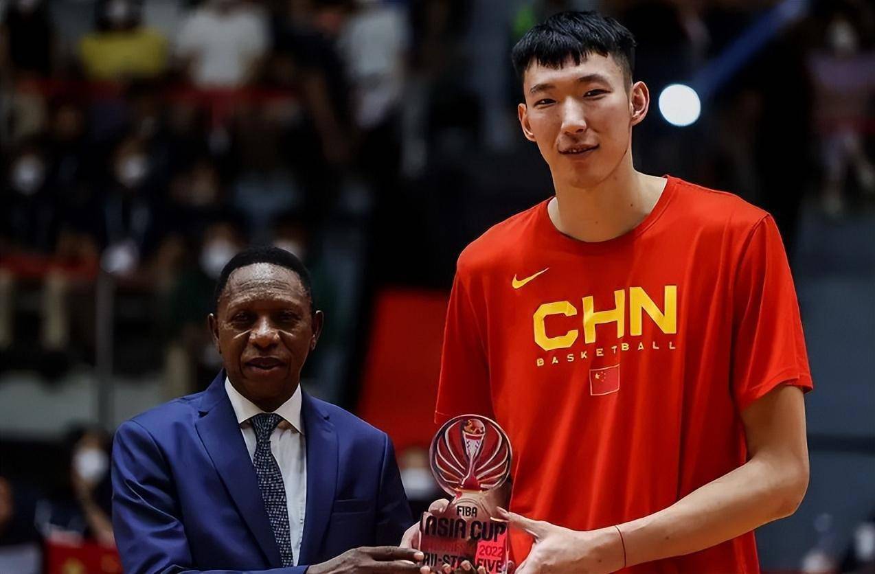 盘点cba历史十大中锋,cba总决赛姚明51分21篮板