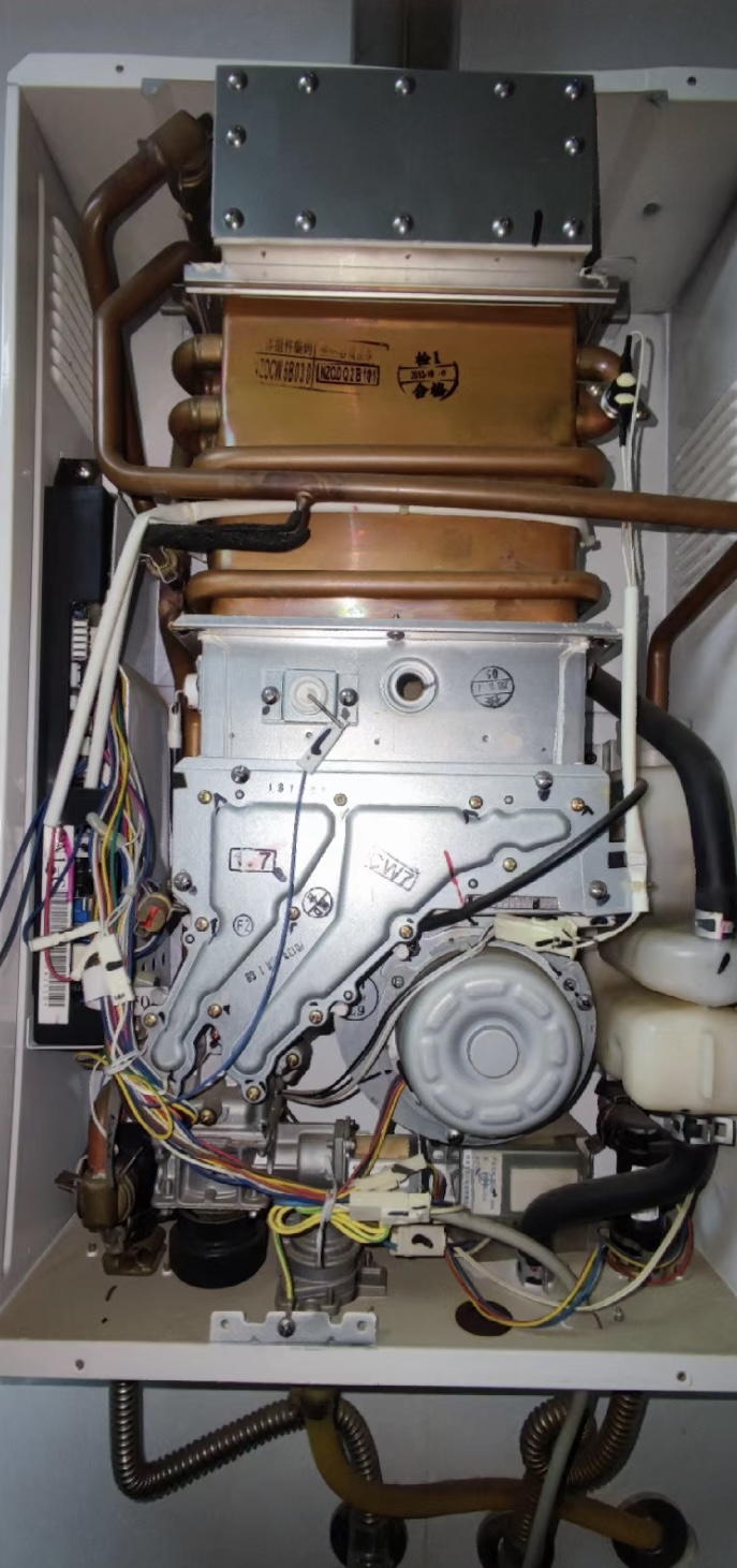 燃气热水器更换要注意哪些事项,燃气热水器更换需注意什么