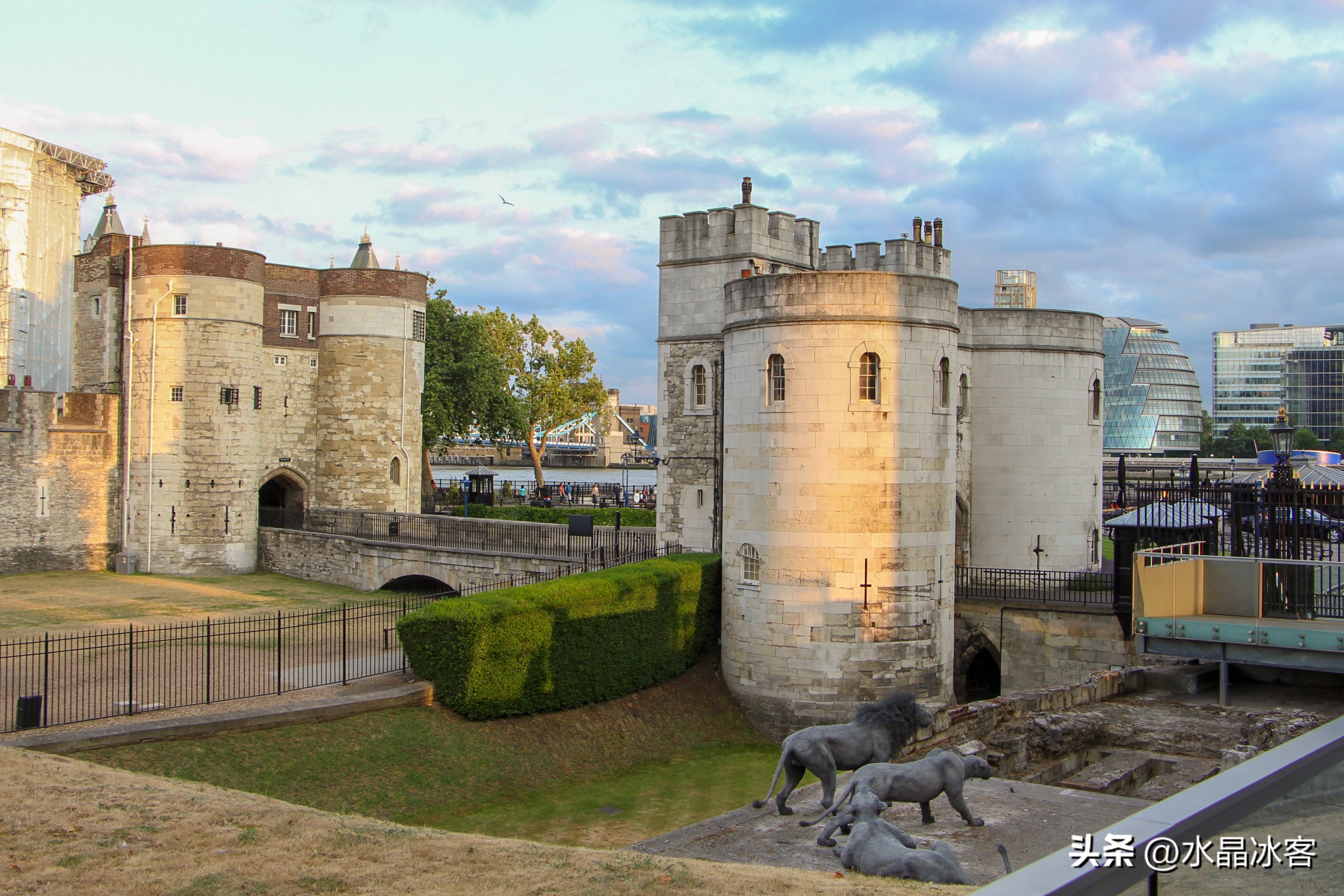 英国伦敦塔桥,英国行购物