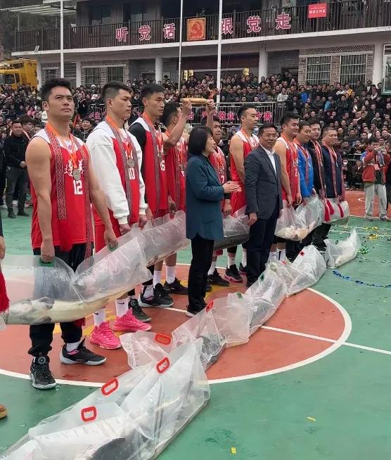 璐靛窞澶哄啝姝屾洸,璐靛窞鍐犲啗姝屾洸