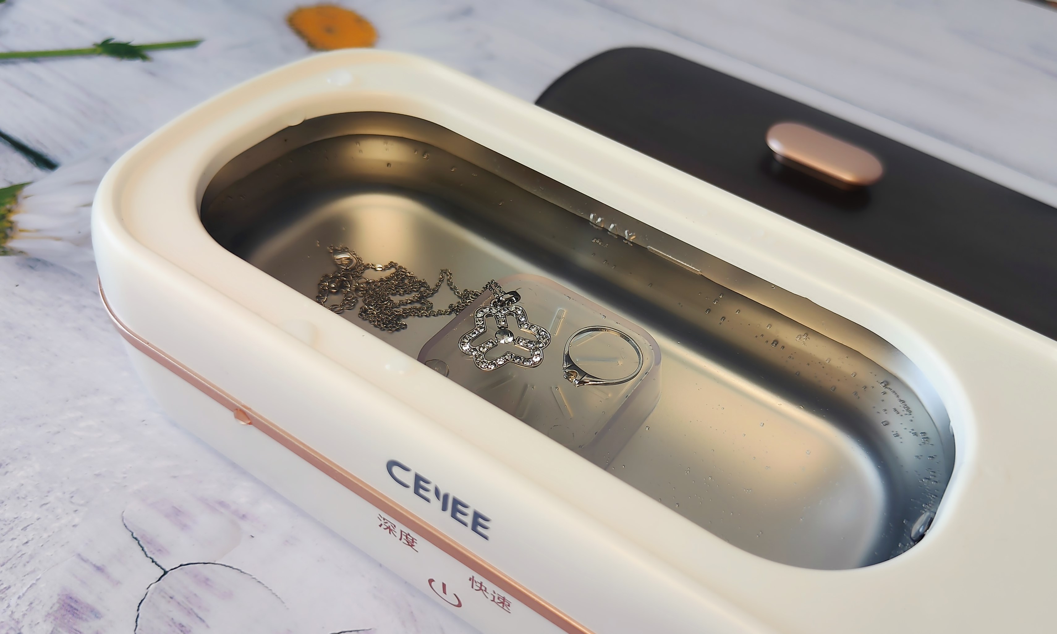 多功能泡泡清洗神器,便携隐形清洗神器