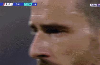 米利克绝杀被吹红牌罚下,早报拜仁8-0血洗沙尔克