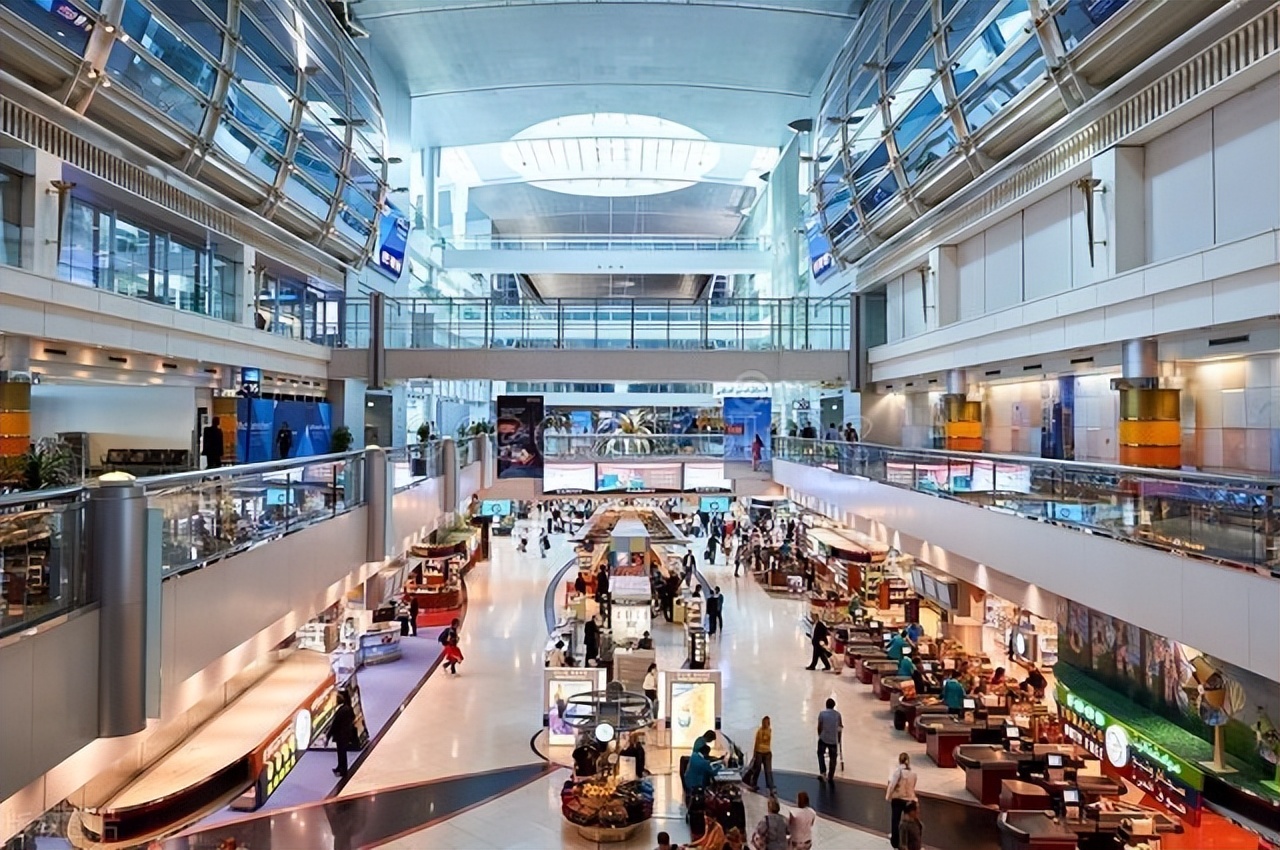 迪拜富得流油可以买什么,为什么说迪拜富得流油