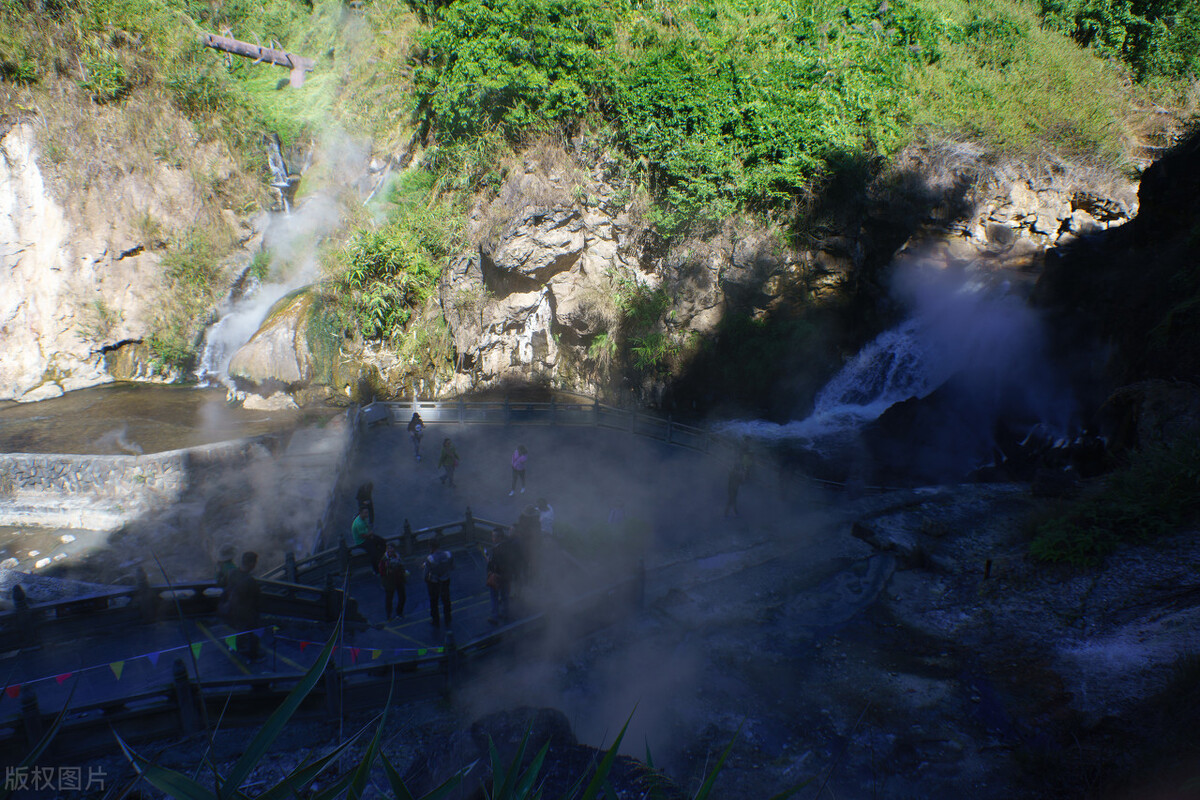 冬天哪里温泉度假村最好,泡温泉地方推荐室内温泉