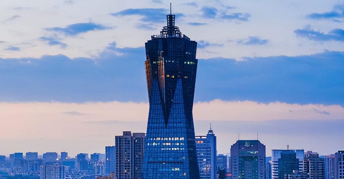 中国六座城市入围一线城市,2024百强城市榜杭州准一线