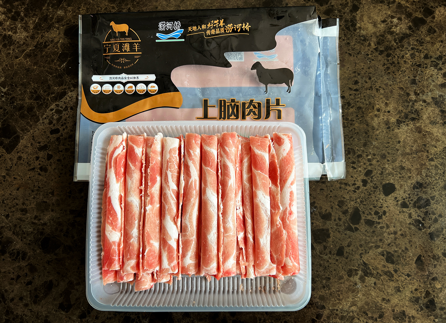 如何挑选好的鲜羊肉,冬季羊肉怎么挑选