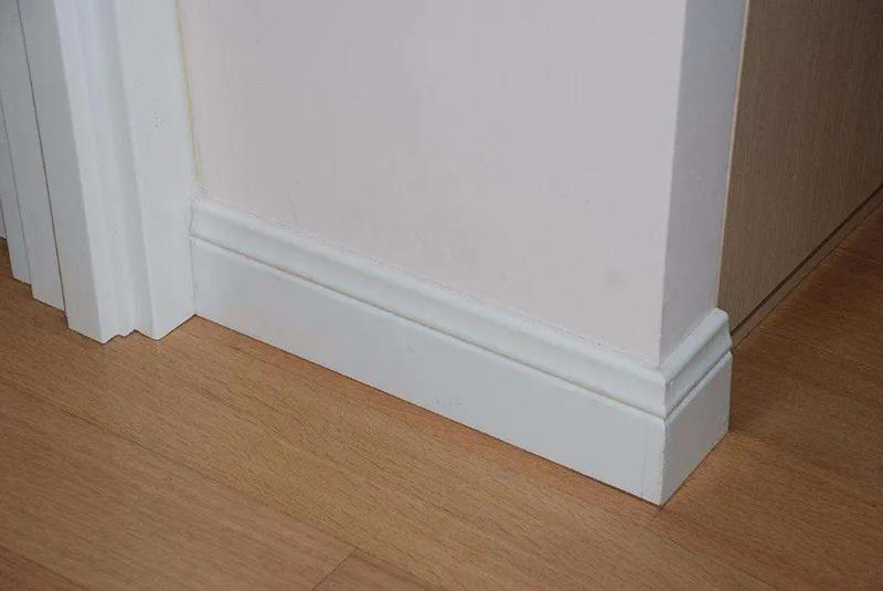 踢脚线如何选择比较实用,踢脚线怎么选才不会被坑