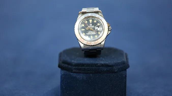 1964年他用1750元买了一块劳力士手表，45年后价格涨到32万