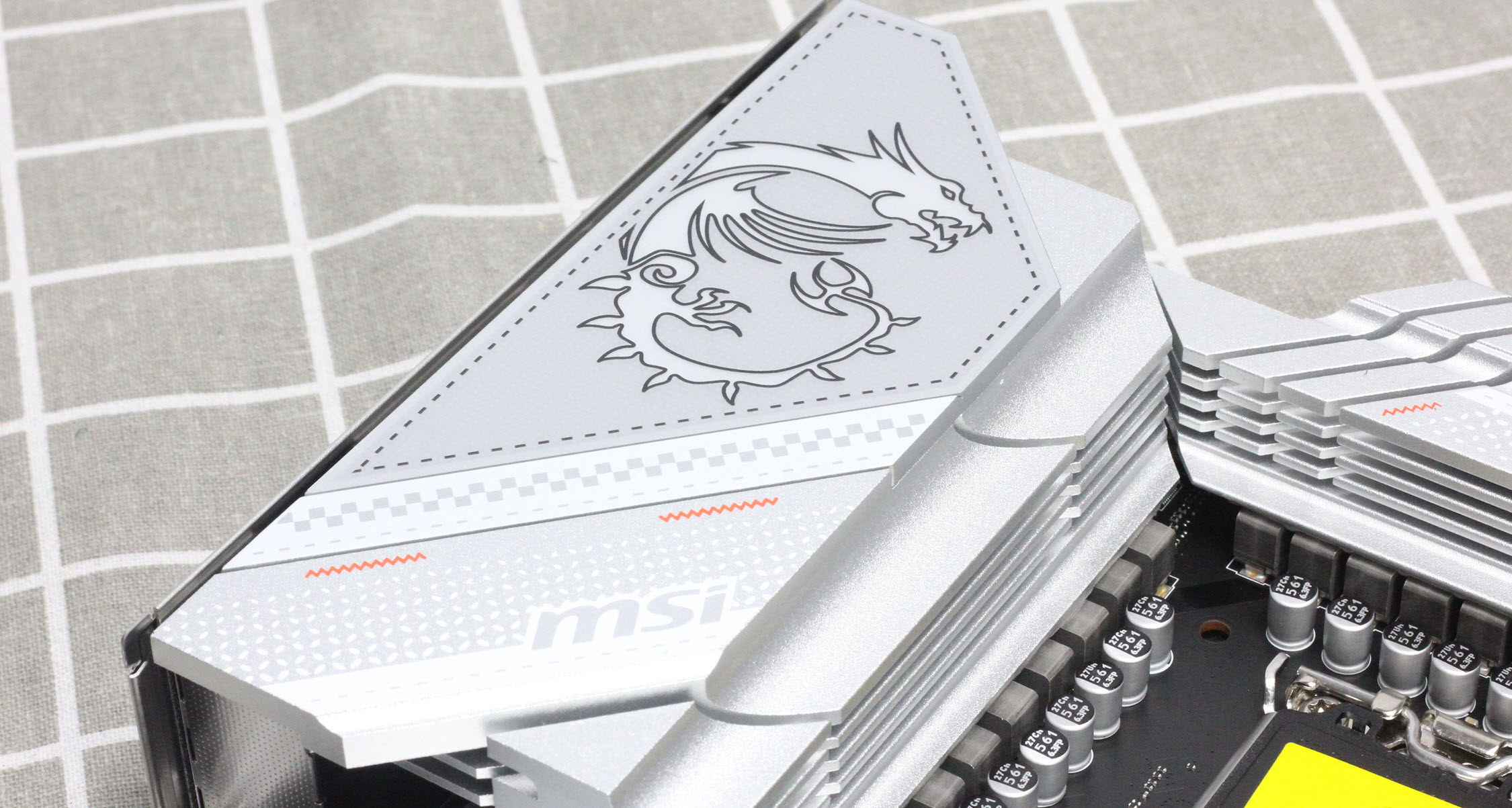 13代酷睿cpu核显相当于什么显卡,intel处理器13代i7