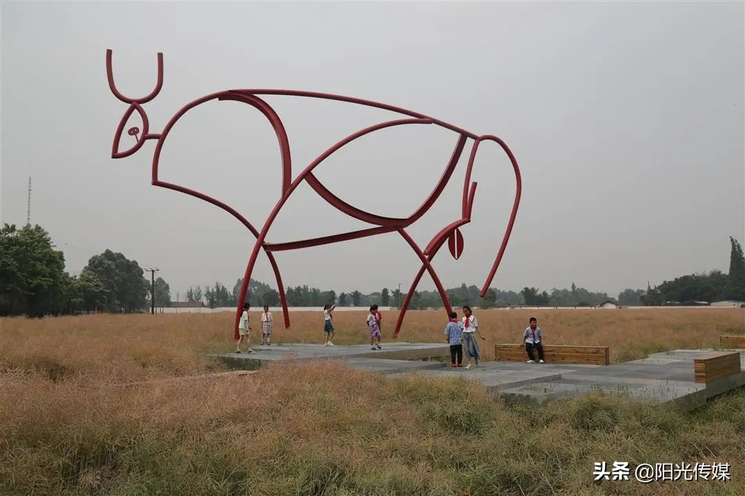 红领巾讲解员寻访红色足迹,红领巾寻访活动我是红领巾讲解员