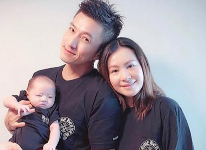 东莞:情侣吵架,女子当众脱裤威胁,“脱掉的是裤子也是尊严”