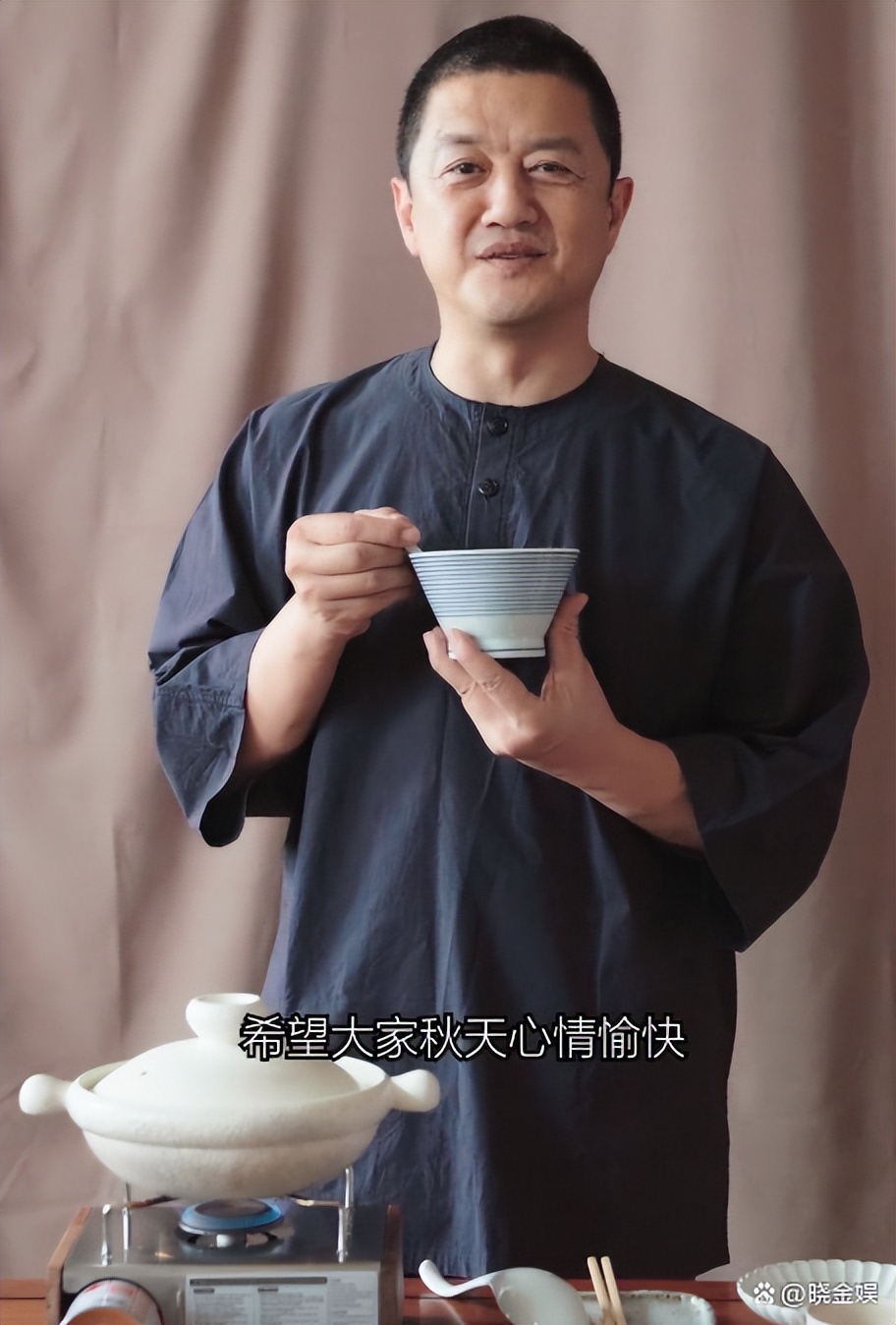 李亚鹏：立秋讲究多，一边喝“荷叶陈皮茶”一边煲冬瓜猪骨养生汤