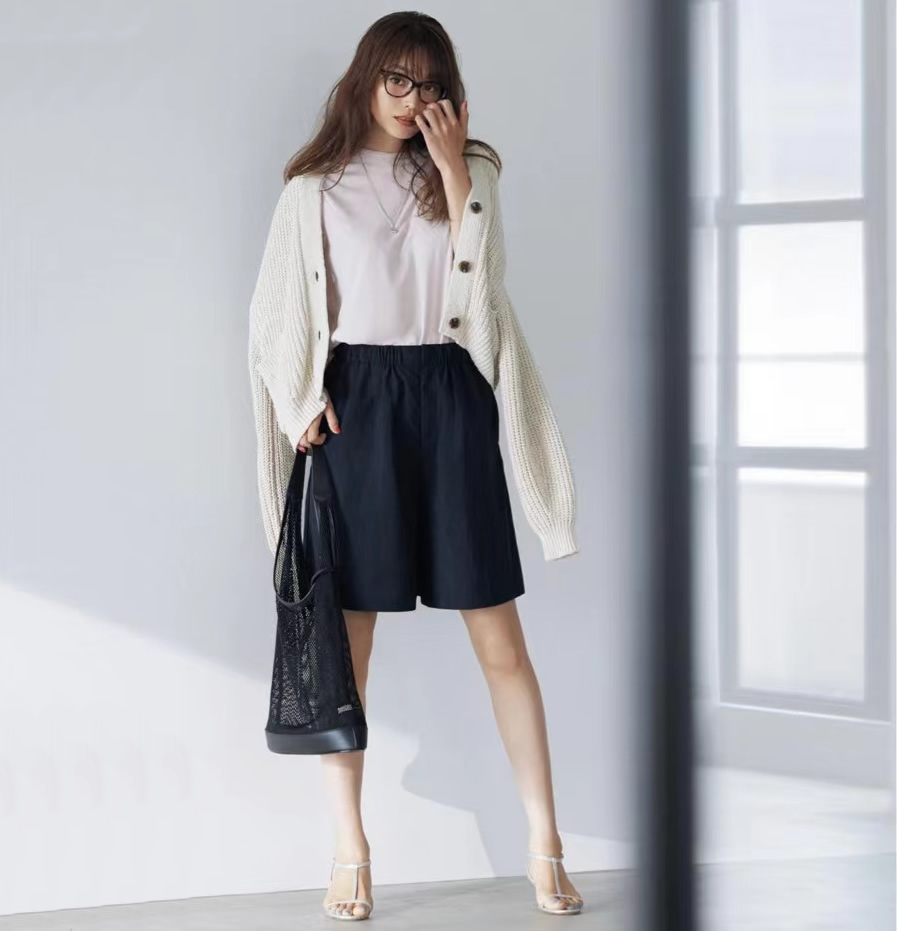 又美又飒黑色系甜酷辣妹穿搭,全黑look怎么搭配才又飒又美组图