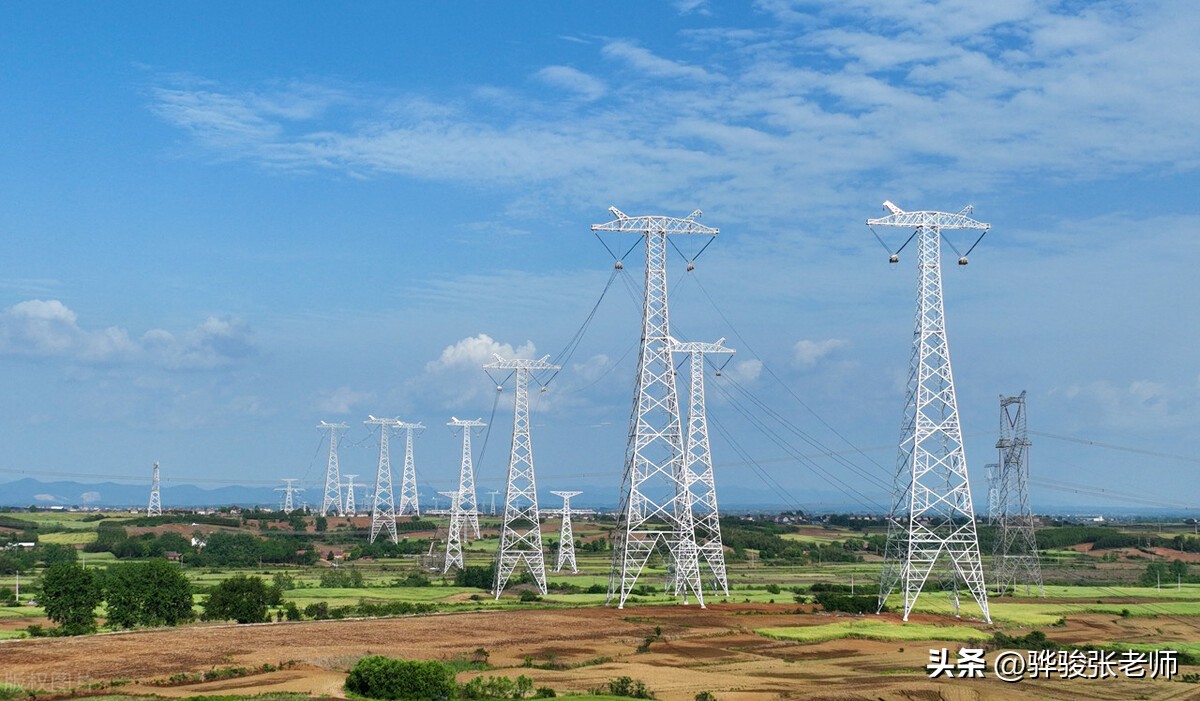 十大“铁饭碗”有排名，官本位根深蒂固，电网及文职为何靠后了？