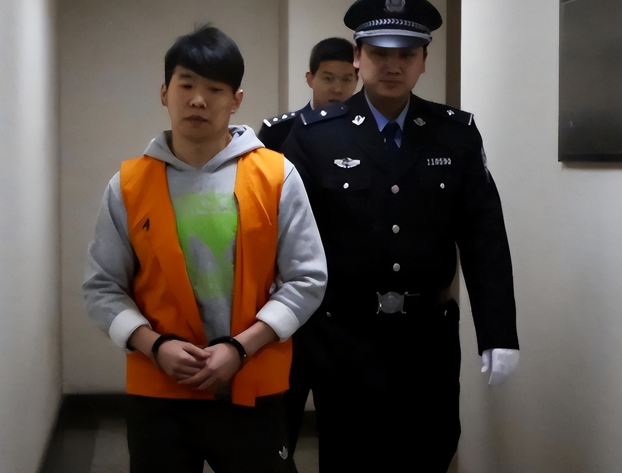 白静嫁入豪门后仅2年被丈夫刺死,白静悲惨的婚姻