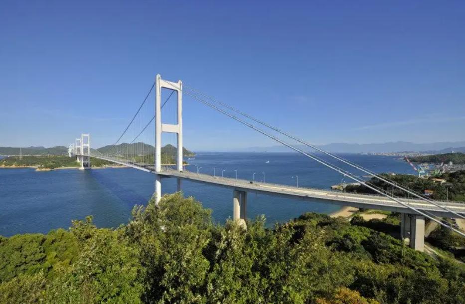 印尼为何能承载2亿人口,印尼人口和面积排名