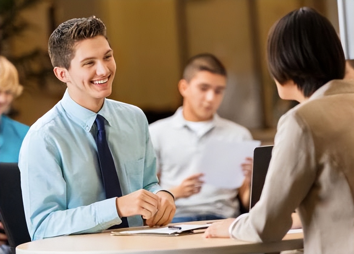 面试同事找你借200元不还,面试题有人欠你2000元迟迟不还