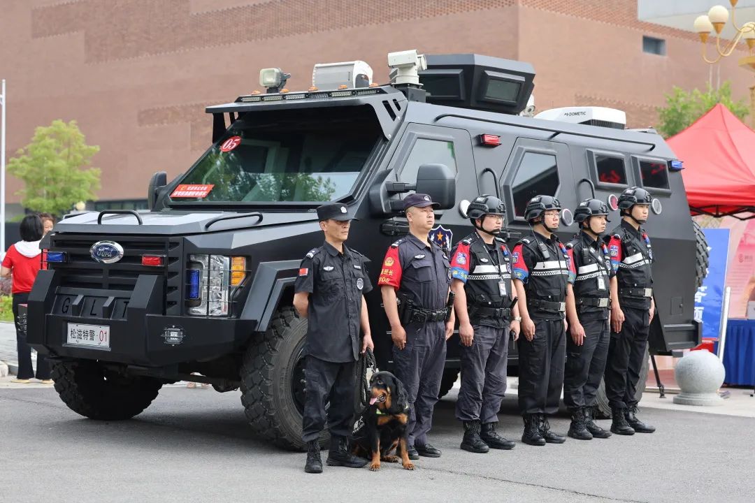 警警护航高考完整版,护航高考交警通行视频