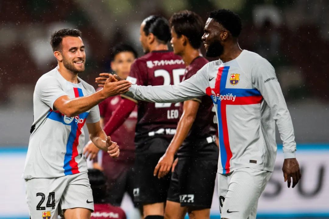 伊涅斯塔世界杯绝杀面对西班牙人,伊涅斯塔神户胜利船vs巴萨