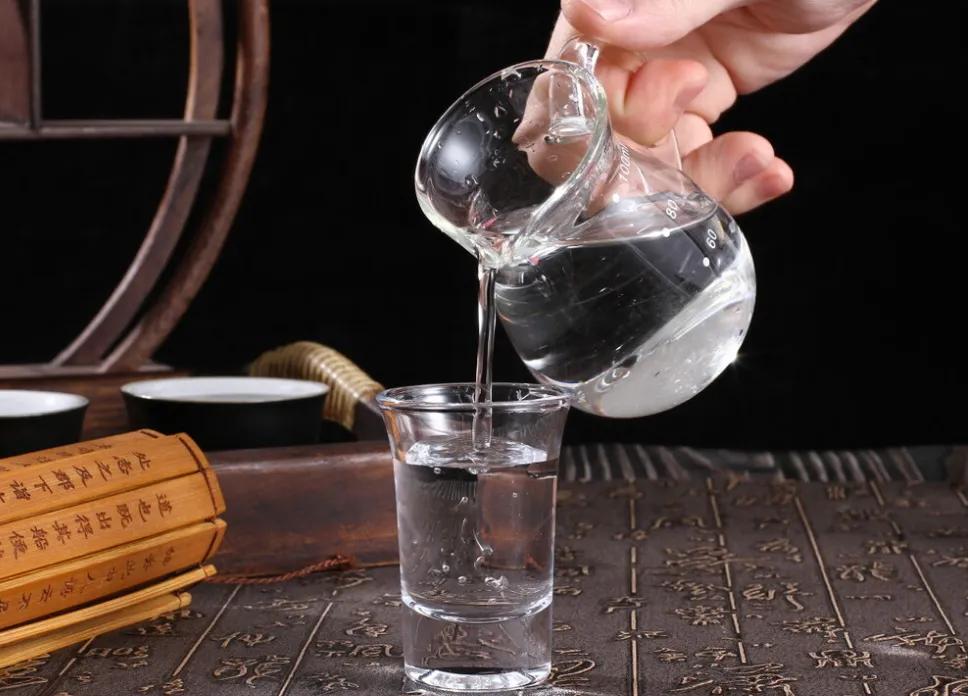 郑州百荣白酒假的多吗,郑州百荣白酒卖假酒后续