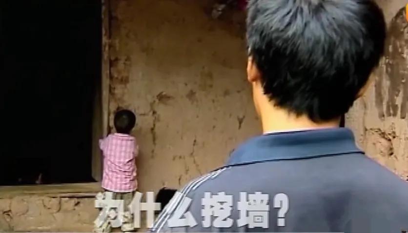 吃土上瘾是什么原因,儿童吃土的危害