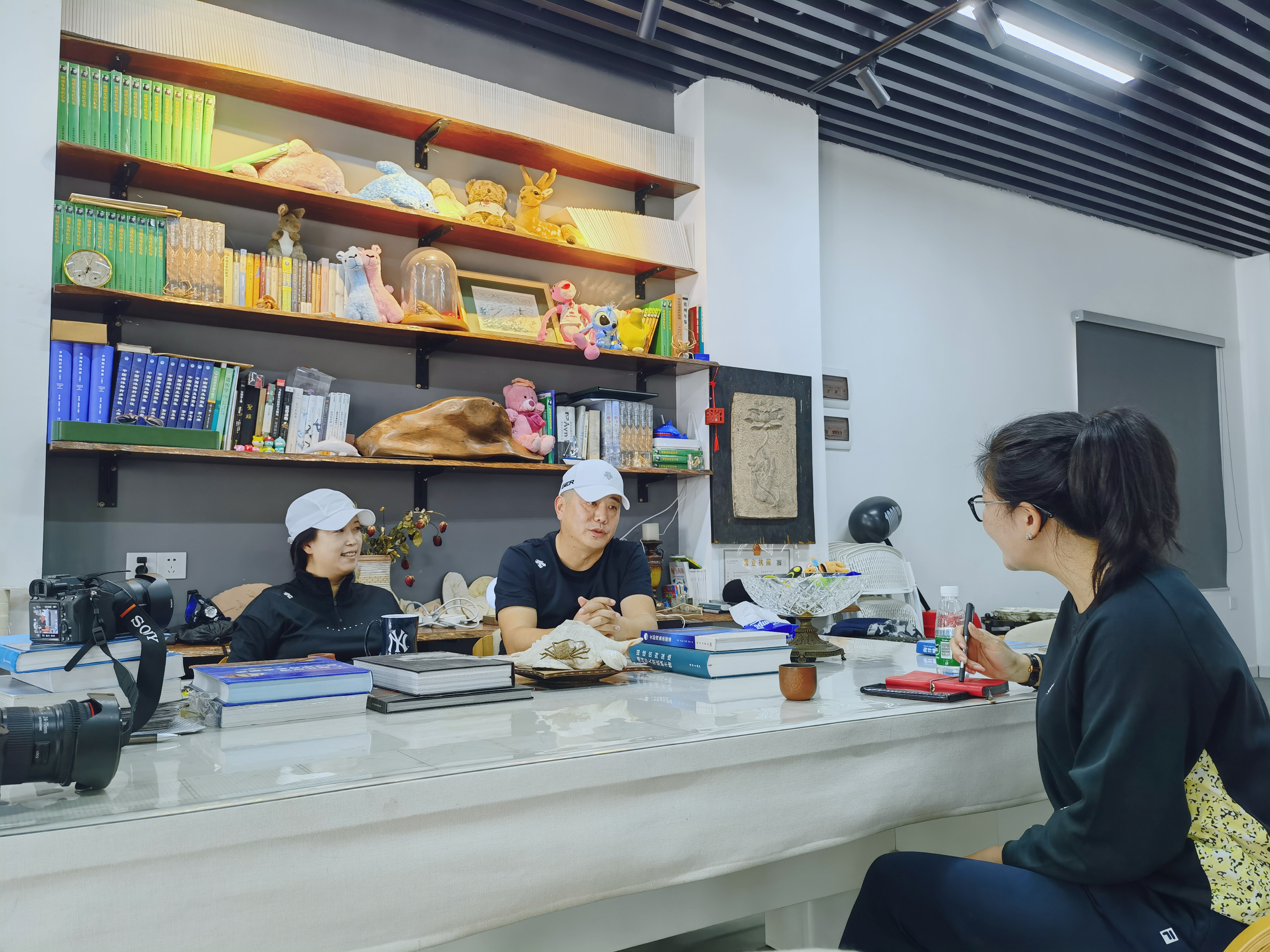 「有片」遇见桂地他们有故事|守护白海豚一家两代破解世界级难题