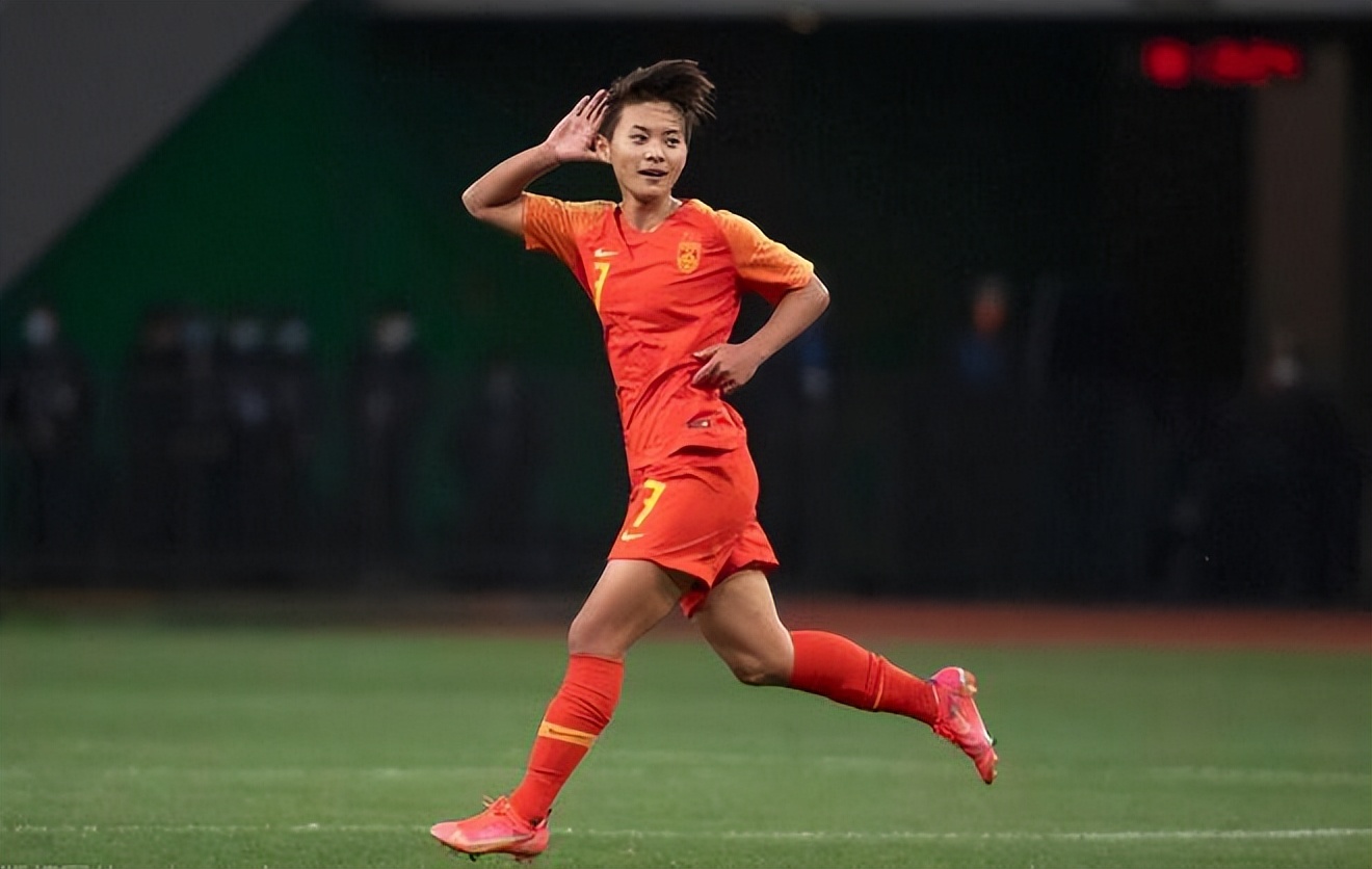 女足王霜我们从来没有放弃,女足王霜再度留洋