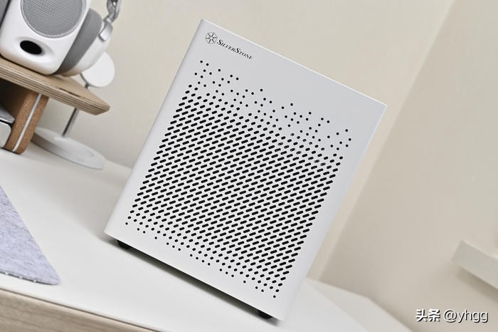 七彩虹主板b760和影驰760,七彩虹b760冰霜对比影驰b760