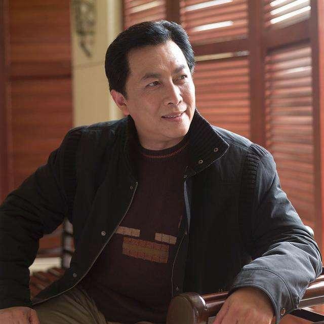 唐国强与唐莉现状,唐国强的女儿唐莉个人资料