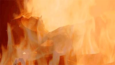 人死后的骨灰可以分几份存放吗,骨灰下葬多年后会变成什么