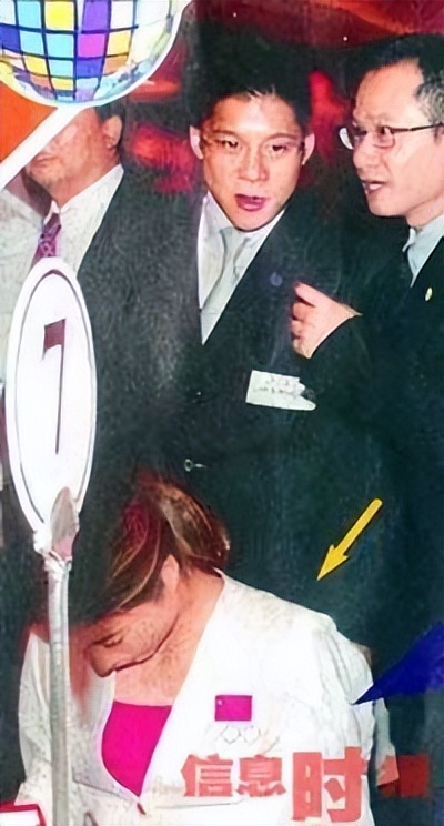 跳水皇后郭晶晶晒全家福,跳水女皇郭晶晶和豪门阔少