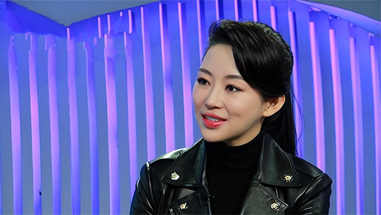 九球天后潘晓婷40多岁仍然单身,九球天后潘晓婷结过婚没有