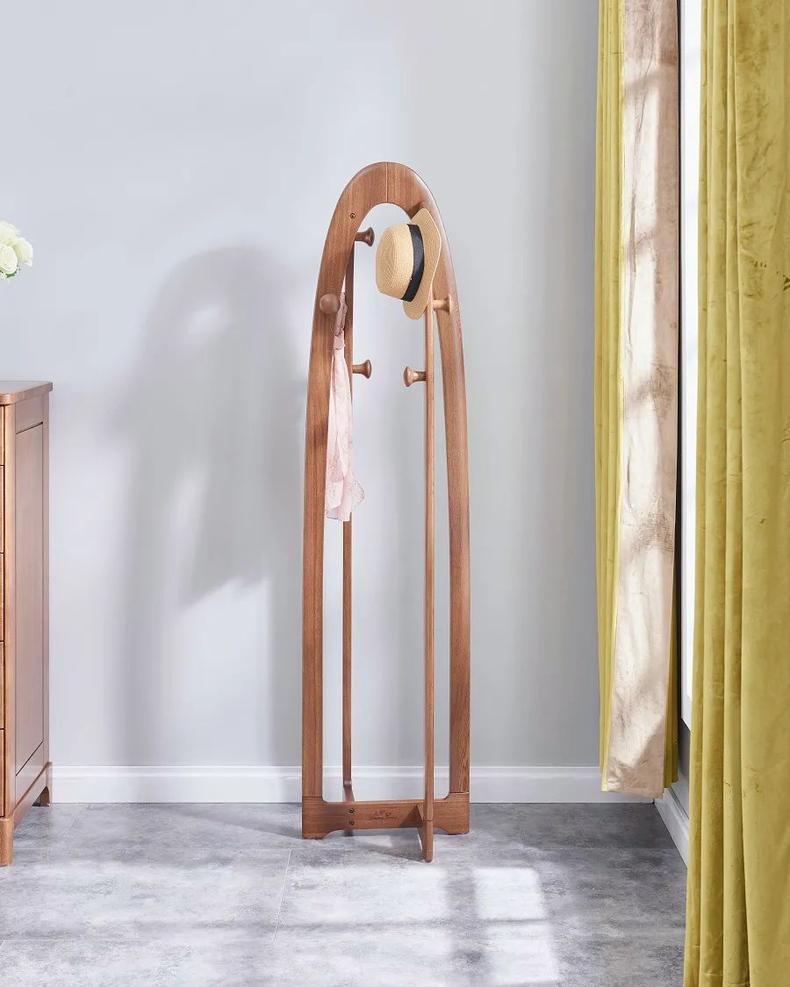 衣帽架怎么摆最合适,别致优雅衣帽架