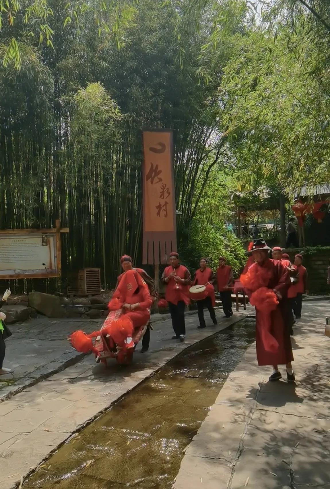 山东自驾游竹林小镇,五一自驾游推荐洞林湖