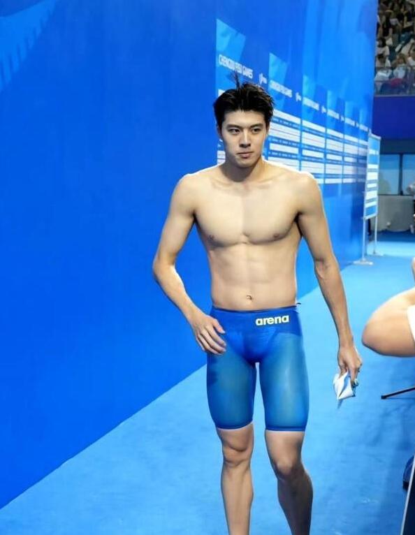 游泳运动员“难言”的秘密：男女比赛前都需要“刮胡子”