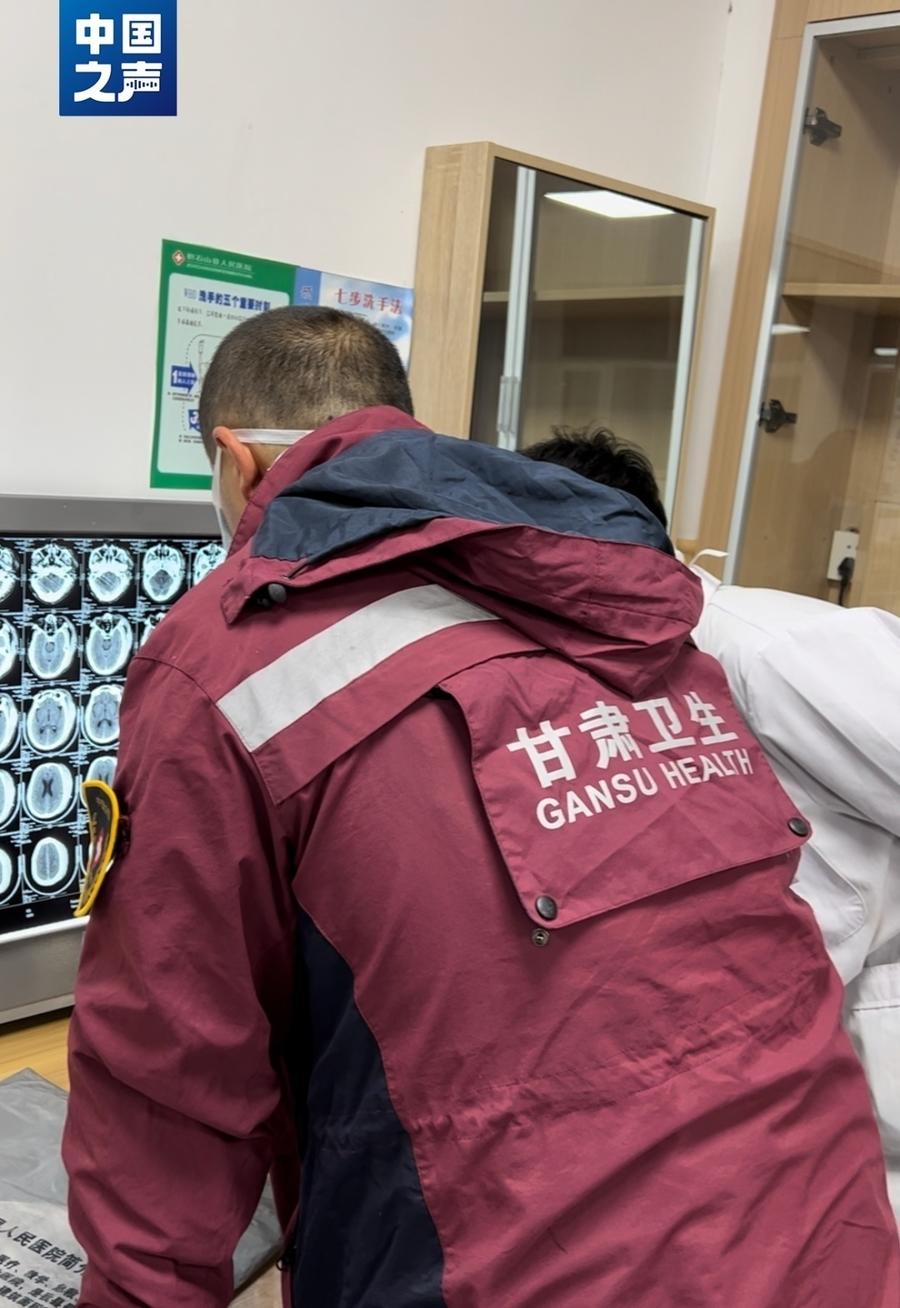 多支医疗队陆续返程,多支救援队赶赴甘肃