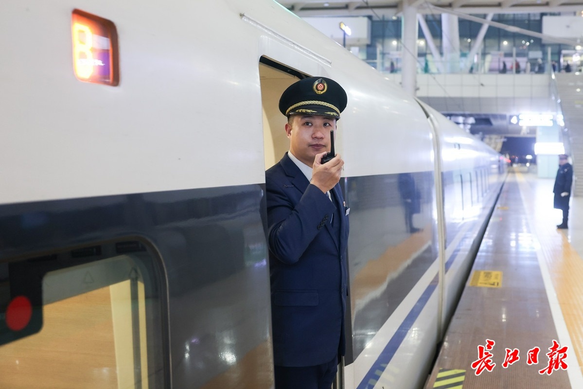 g67次列车来武汉,g3220高铁到郑州吗