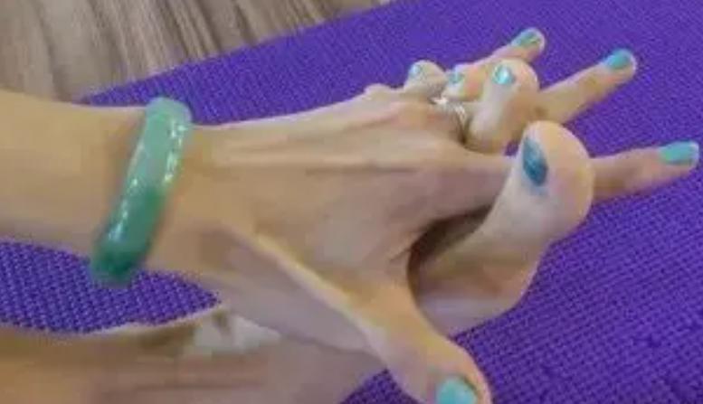 专家支招爱美女士，别让“水晶鞋”内的双脚受伤了