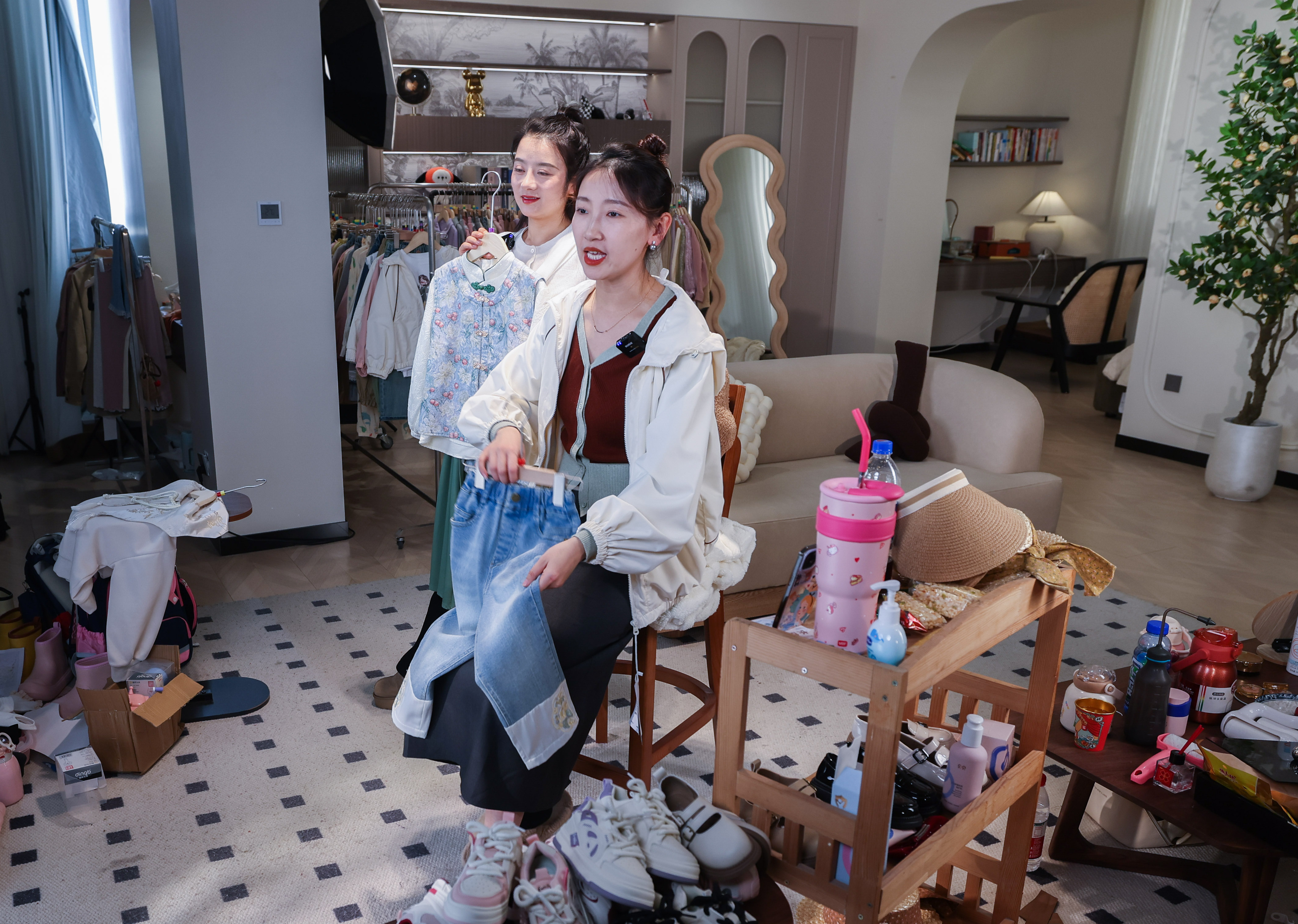 湖州织里镇童装发展现状,湖州市吴兴区织里镇中国童装城