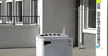 用洗衣机洗羽绒服的正确方法,在家洗衣服羽绒服的正确洗法