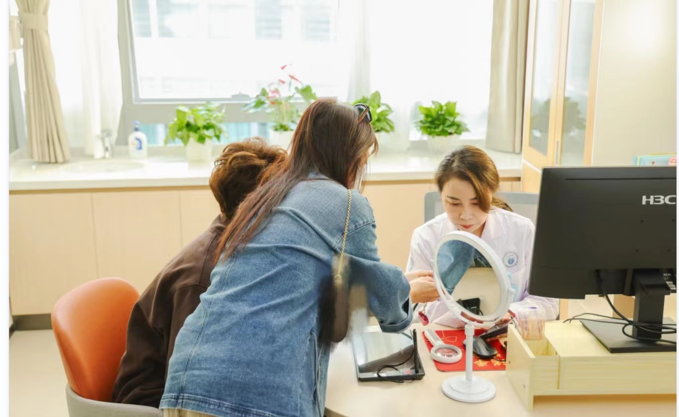 院士领衔，一站式解决“面子”问题南山医院医美中心揭牌了