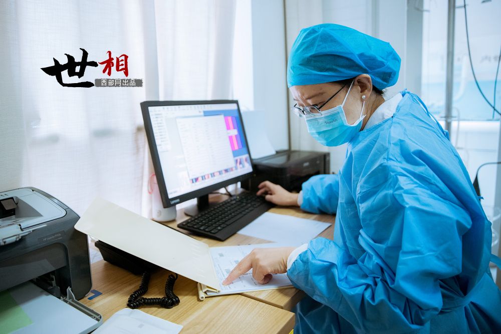 世相丨儿科医生邓亚楠:治愈患儿内心也被纯真填满