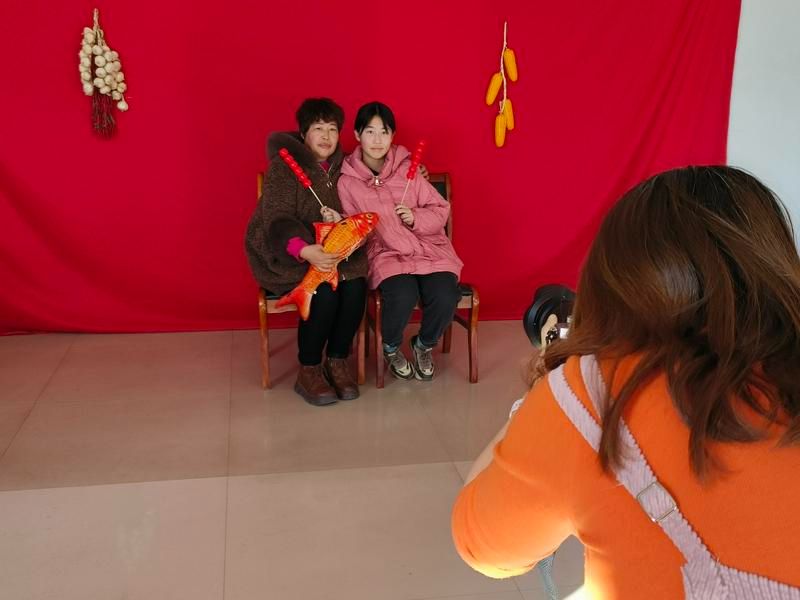 武乡拍全家福多少钱,武乡哪里有照全家福的