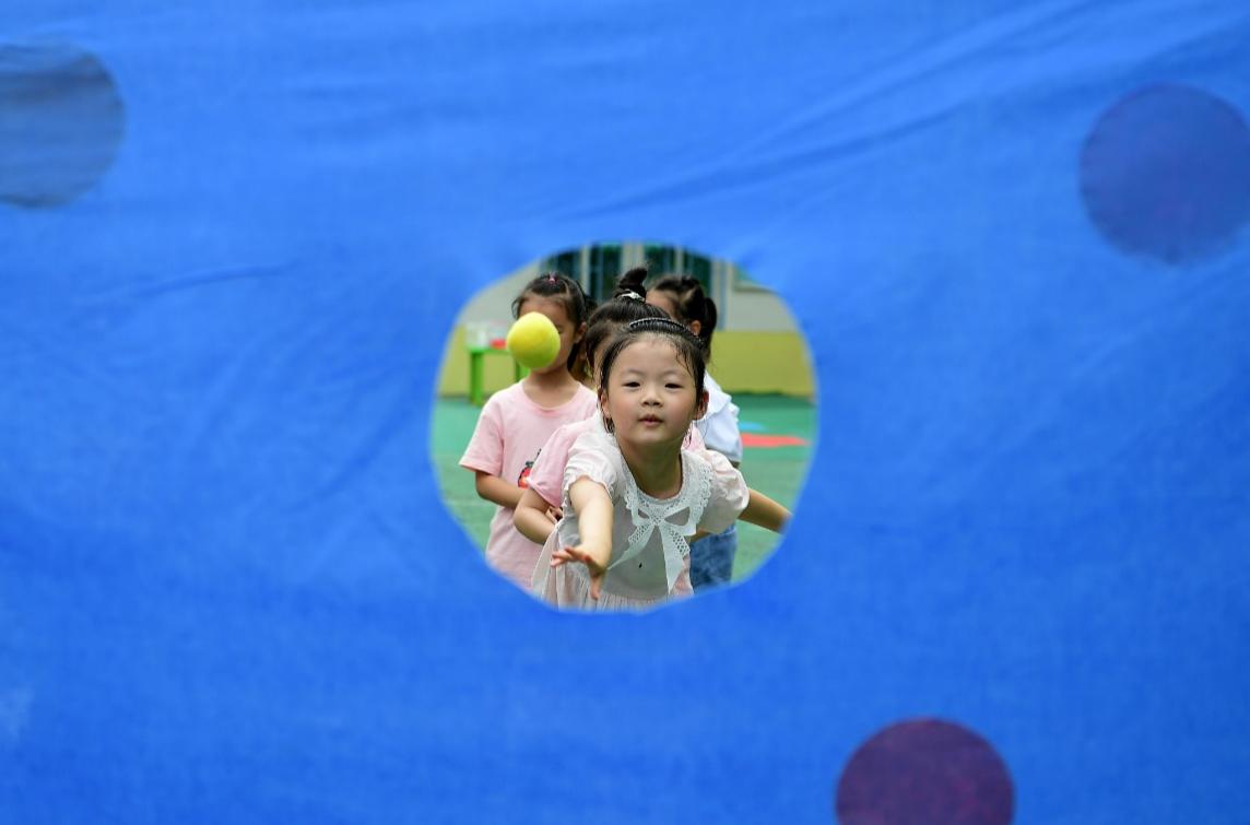 面对招生难幼儿园未来发展方向,适龄幼儿逐年减少幼儿园招生困难