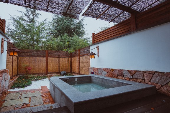 夏季即墨温泉,五一即墨温泉一日游